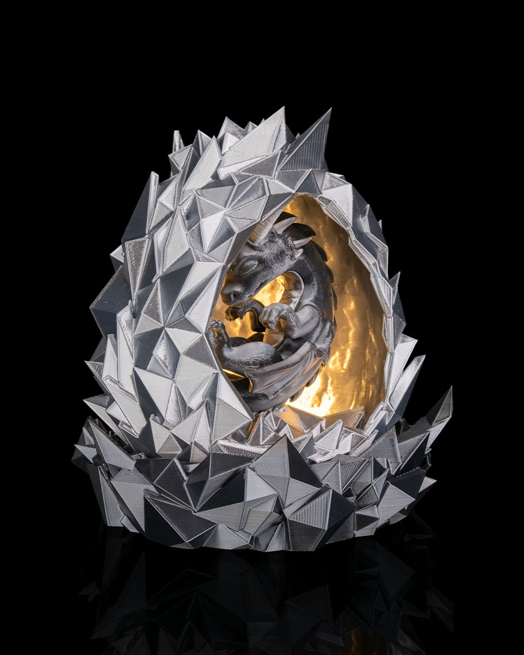 Ironscale table lamp