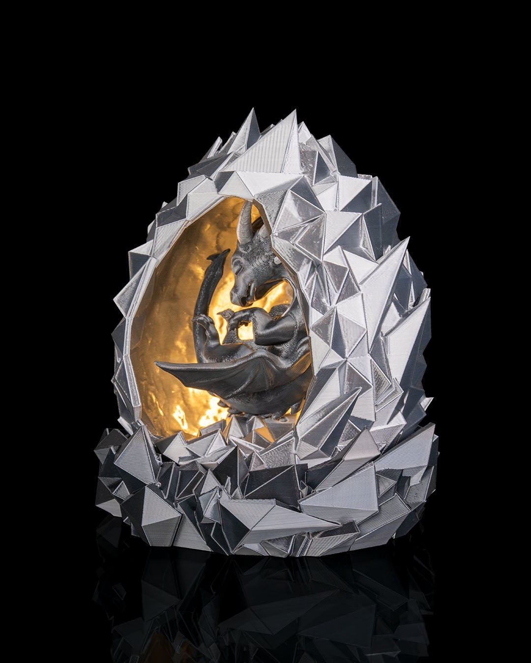 Ironscale table lamp